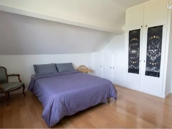 Chambre colocation - Maison Larnod