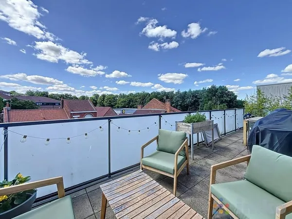Charmant appartement avec deux chambres, grande terrasse et