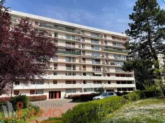 Appartement 6 pièces 96 m²
