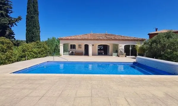 Villa de 120m²+veranda de 15m², grand garage 73m², piscine/pool à house sur 1033 m² de terrain
