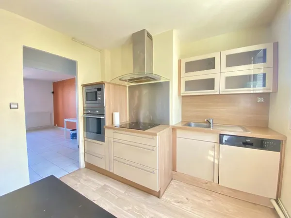 Appartement 3 chambres + balcon secteur Bellevue