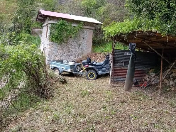 Terrain 9300 m²