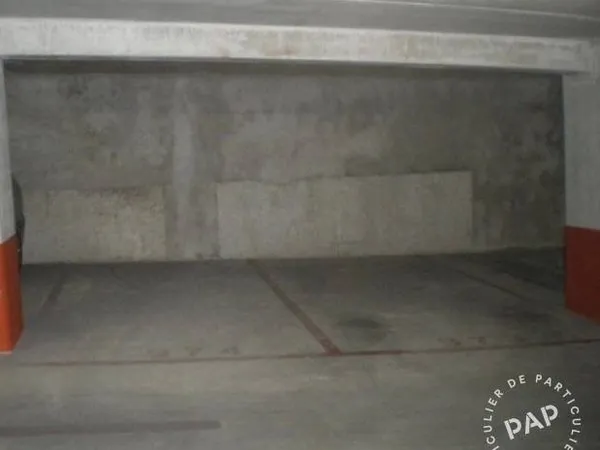 Garage/Parking
