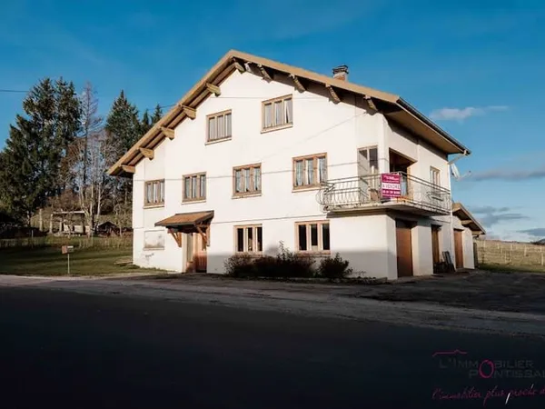 Maison 8 pièces 150 m²
