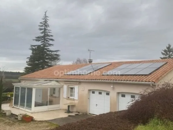 Maison à vendre dans un hameau de DIRAC, au calme, juste à remettre au goût du jour