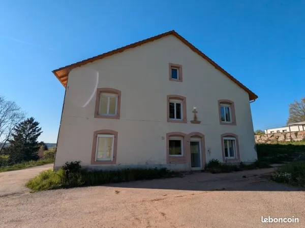 F3/F4 rénové 73 m² - lumineux - terrain, garage - La Voivre
