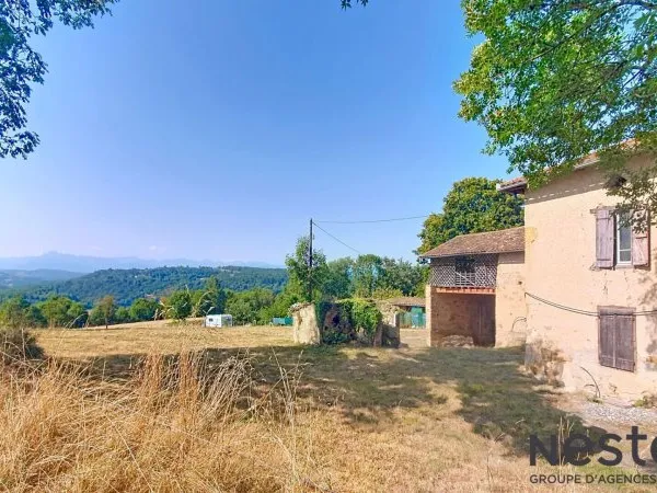 A Vendre Ancien Corps de Ferme à Rénover avec Dépendances, Jardin Vue Pyrénées Secteur Ste Croix Vol