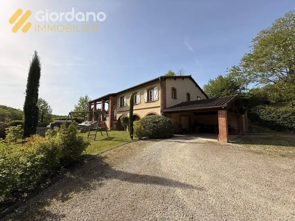 Maison 264 m²