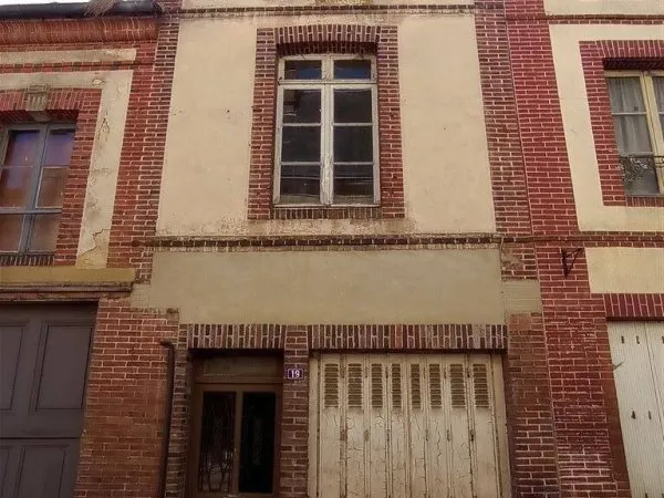 Maison Vente Moulins-la-Marche   20000€