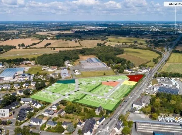 Terrain à bâtir de 419 m² à SAINT-JEAN-DE-LINIERES (49)