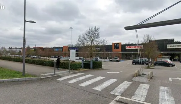 Boutique 928 m² ANNECY