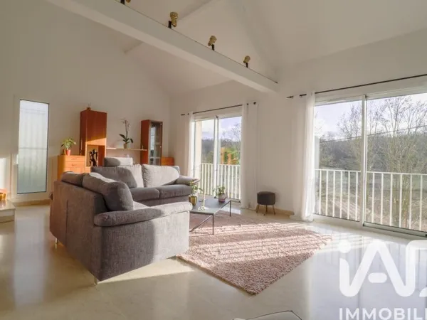 Maison 7 pièces 210 m²