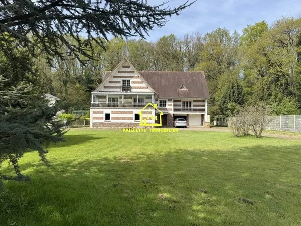 Maison 6 pièces 270 m²