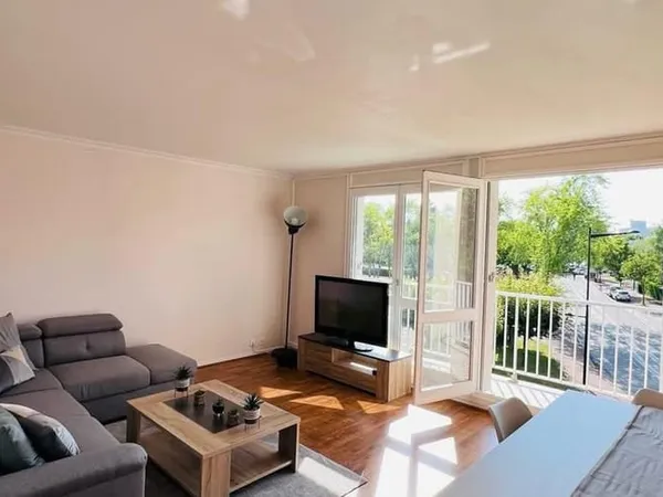 Appartement 1 pièce 112 m²