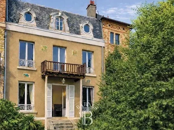 Maison 6 pièces 153 m²