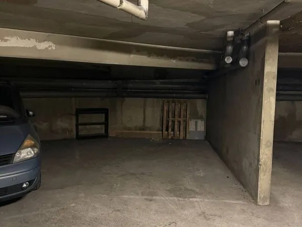 Parking 14 m²