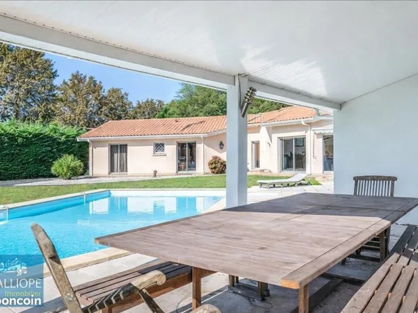 Maison 7 pièces 166 m²