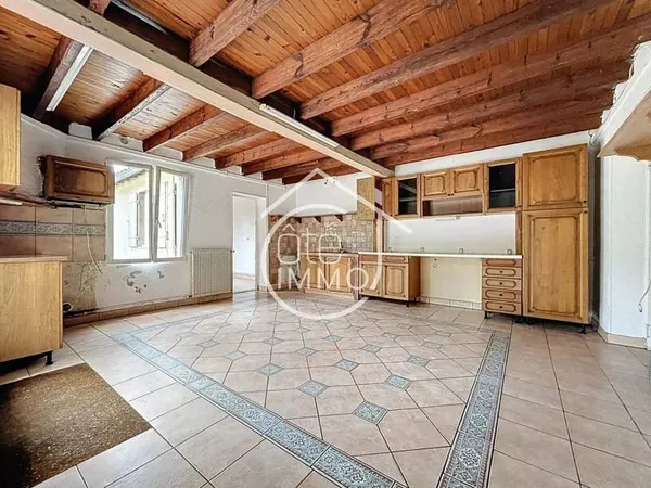 Maison 5 pièces 225 m²