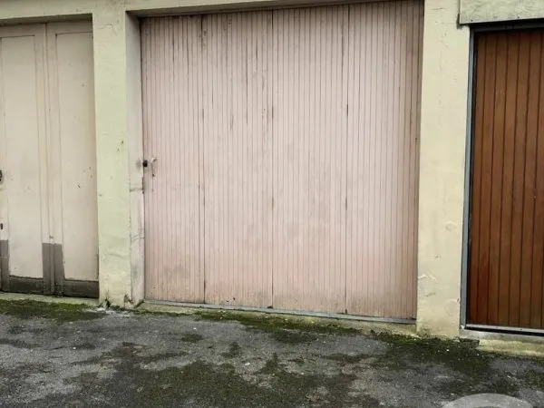 Parking 14 m²