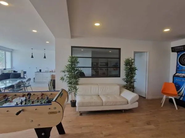 Bureaux 94 m²