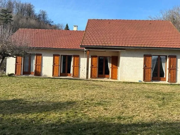 Maison T4 bord du lac de Paladru 38850