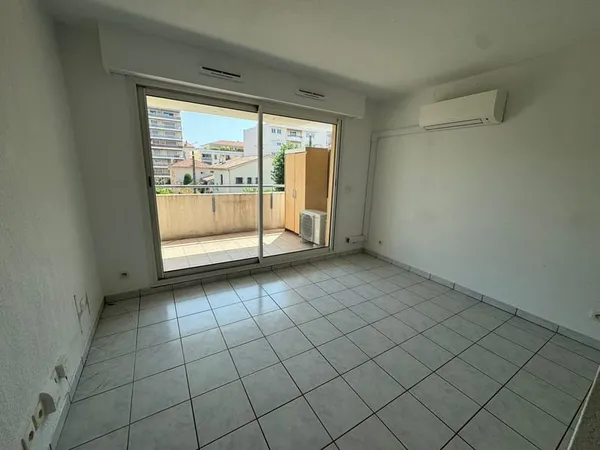 Studio 26m2 centre ville Cannes la Bocca