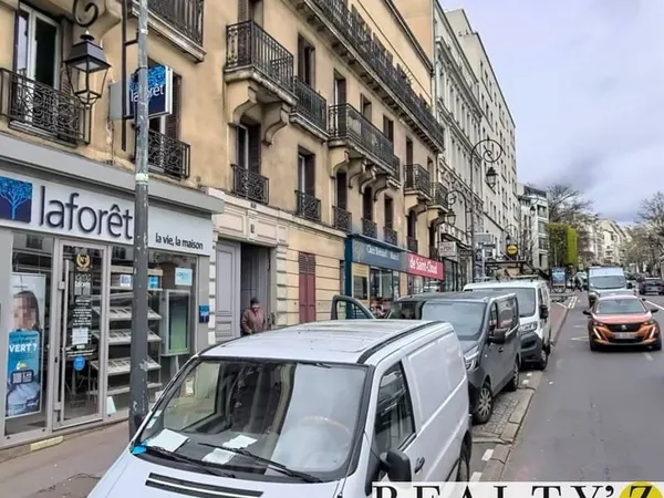 Boutique 2 pièces 157 m²