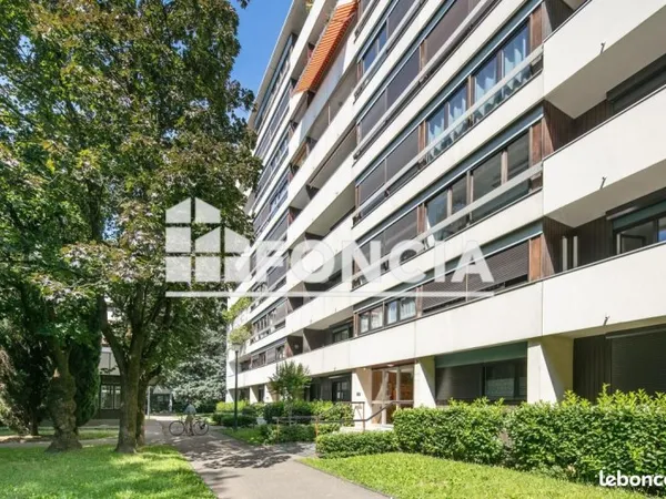 Vente - Bureau - 92 m² - 122 500 - GRENOBLE