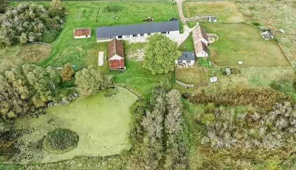 Propriété de 38ha proche Romorantin-Sologne, idéal chasse/ pêche/ loisirs/ hébergement & évènements