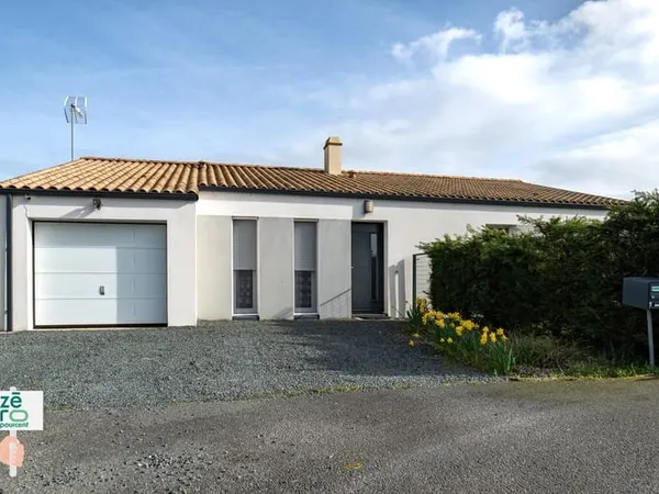 Maison à vendre à Chasnais (85400) 5 pièces 103 m2 4 c