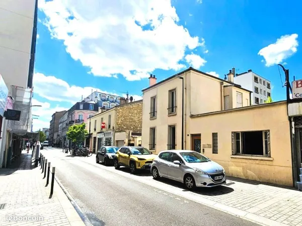 Local 112 m² Bois-Colombes