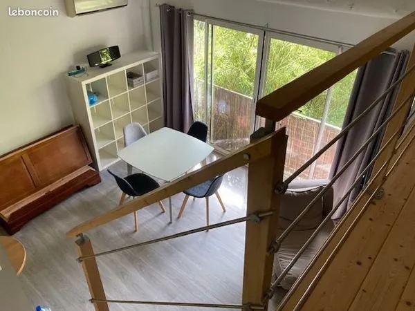 T2 ensoleillé, calme, climatisation,terrasse exterieure