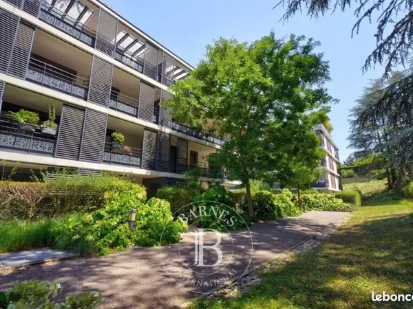 Appartement 4 pièces 94 m²