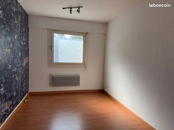 Bureau à louer dans cabinet médical
