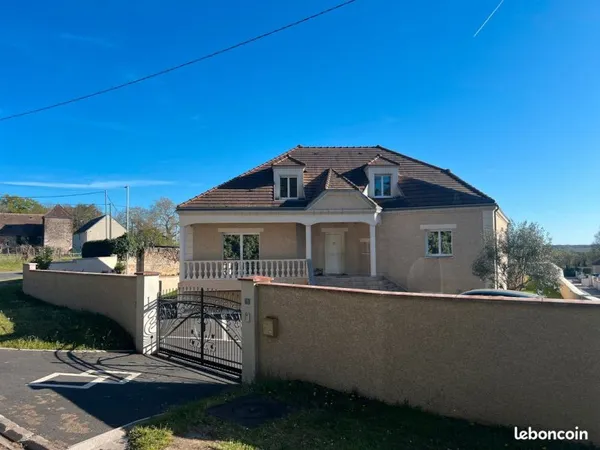 Maison 10 pièces 250 m2