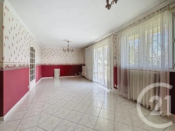 Appartement 4 pièces 74 m²