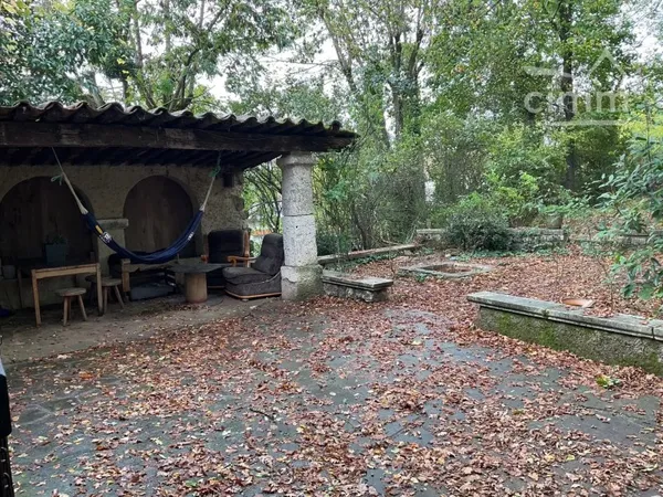 Maison avec dépendances