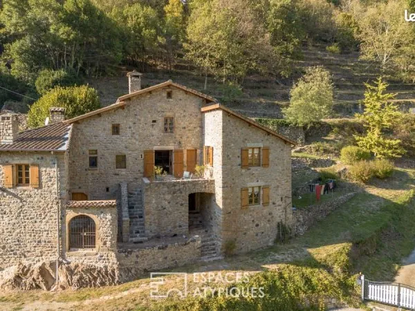 Propriété 8 pièces 268 m²