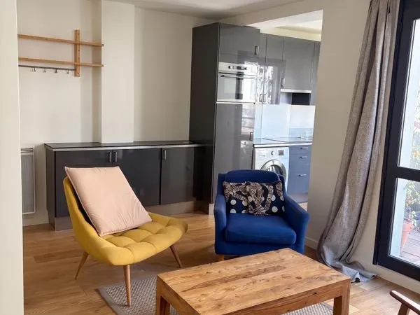 31 m² avec vaste terrasse dans une ruelle végétalisée