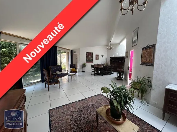 Maison 5 pièces 184 m²