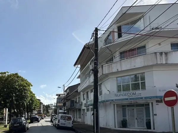 ENSEMBLE IMMOBILIER EN PLEIN CENTRE-VILLE DE CAYENNE