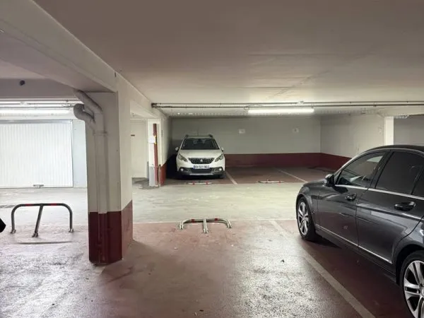 Parking 13 m²