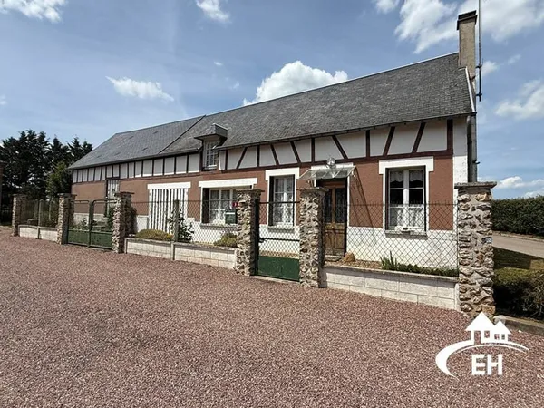 MAISON ANCIENNE DE PLAIN-PIED AVEC JARDIN CLOS - PROCHE COMMODITES
