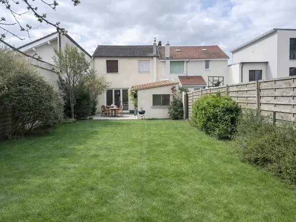 Chatou ? Maison 108 m² à rénover avec jardin ensoleillé