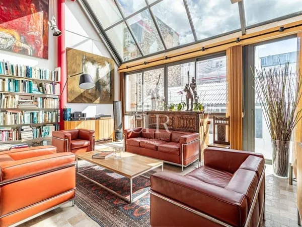 Appartement 6 pièces 181 m²
