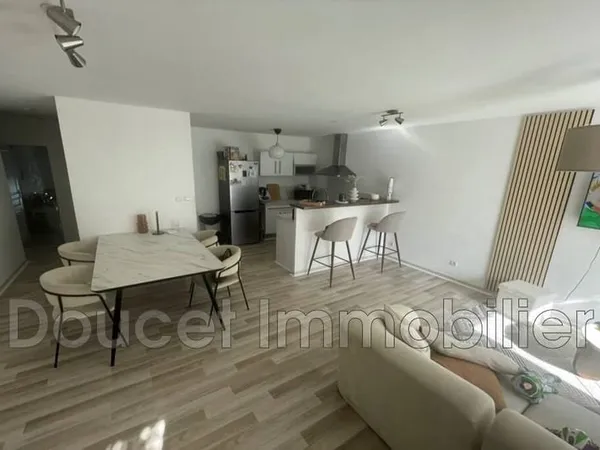 Maison de plain-pied 8 pièces 168 m²