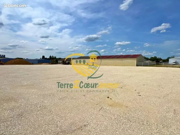 Terrain 1737 m² Bourges