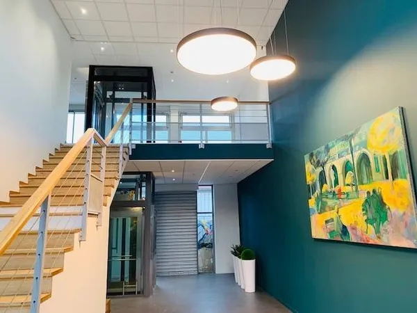 Local 23 m²