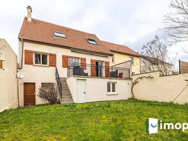 Maison avec exterieur au calme