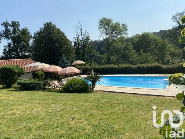 Maison 7 pièces 269 m²
